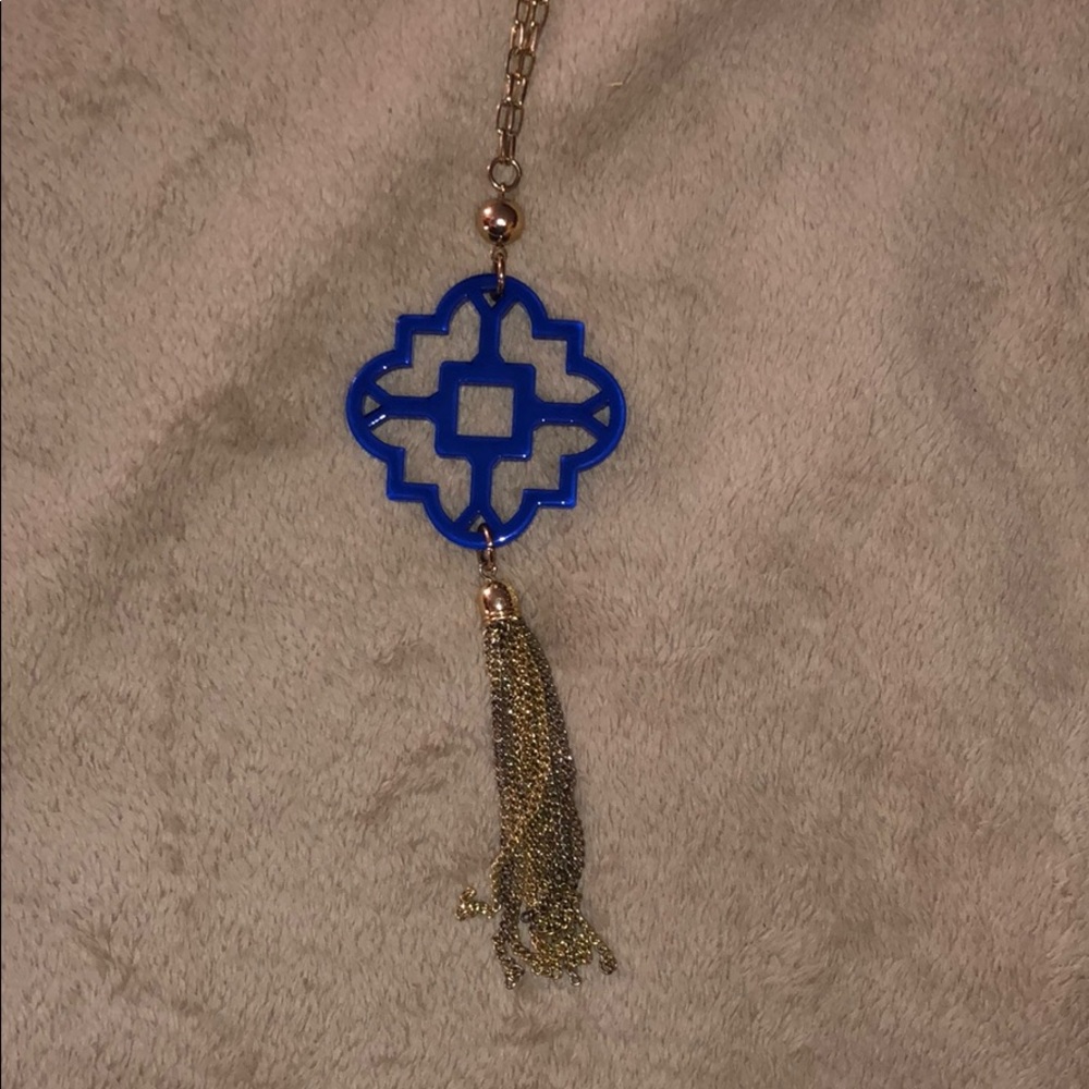 Gold and blue pendant necklace